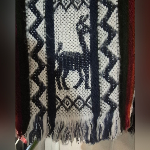 💝Unisex One Size Llama Wool  Poncho Blanket Sweater - Picture 3 of 6